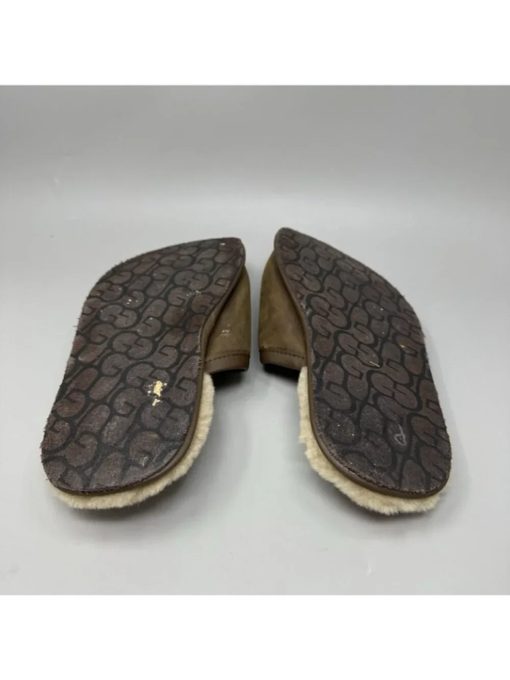 UGG Australia Men's Scuff Leather Sheepskin Slippers Size US 11 Brown Slip On